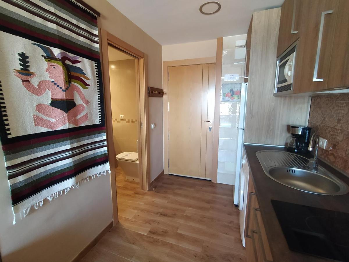 "Vive Benal Beach" Estudio 2501, Vistas Al Mar Y Parque Acuatico Benalmádena Kültér fotó
